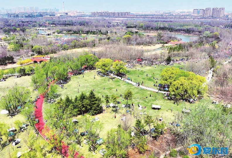 气清景明春意浓